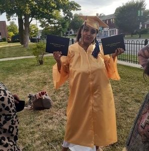 Meet your Posher, Danielle